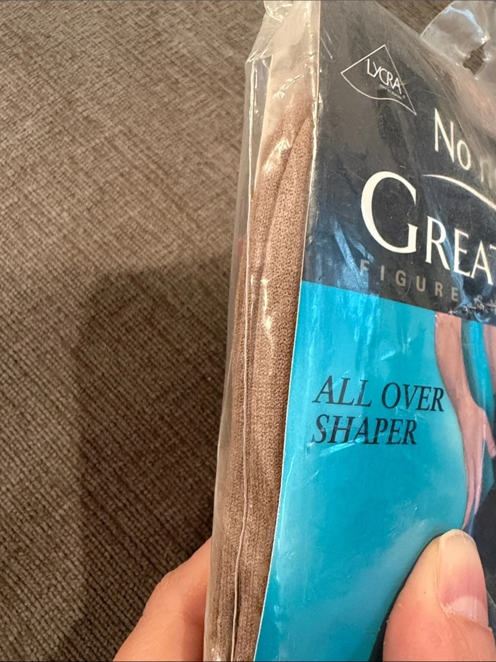 No Nonsense Great Shapes Figure Shaping Pantyhose - Beige Mist - Size B - NWT!